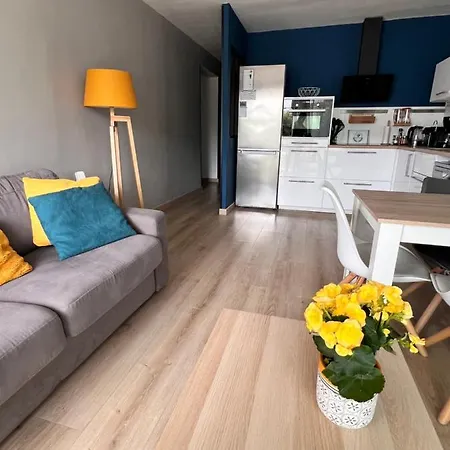 Le Panoramic -superbe T2 Face Aux Thermes- Apartman